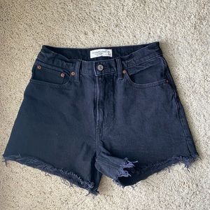 Abercrombie 4in high rise mom short-Curve love